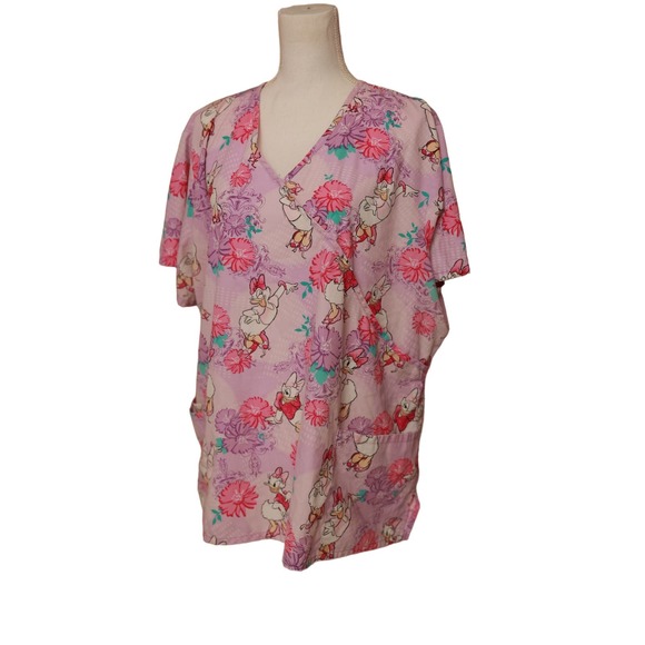 Disney‎ Women Scrub Top sz 2X Pink Floral Daisy Duck Allover Print Pockets - Picture 1 of 7
